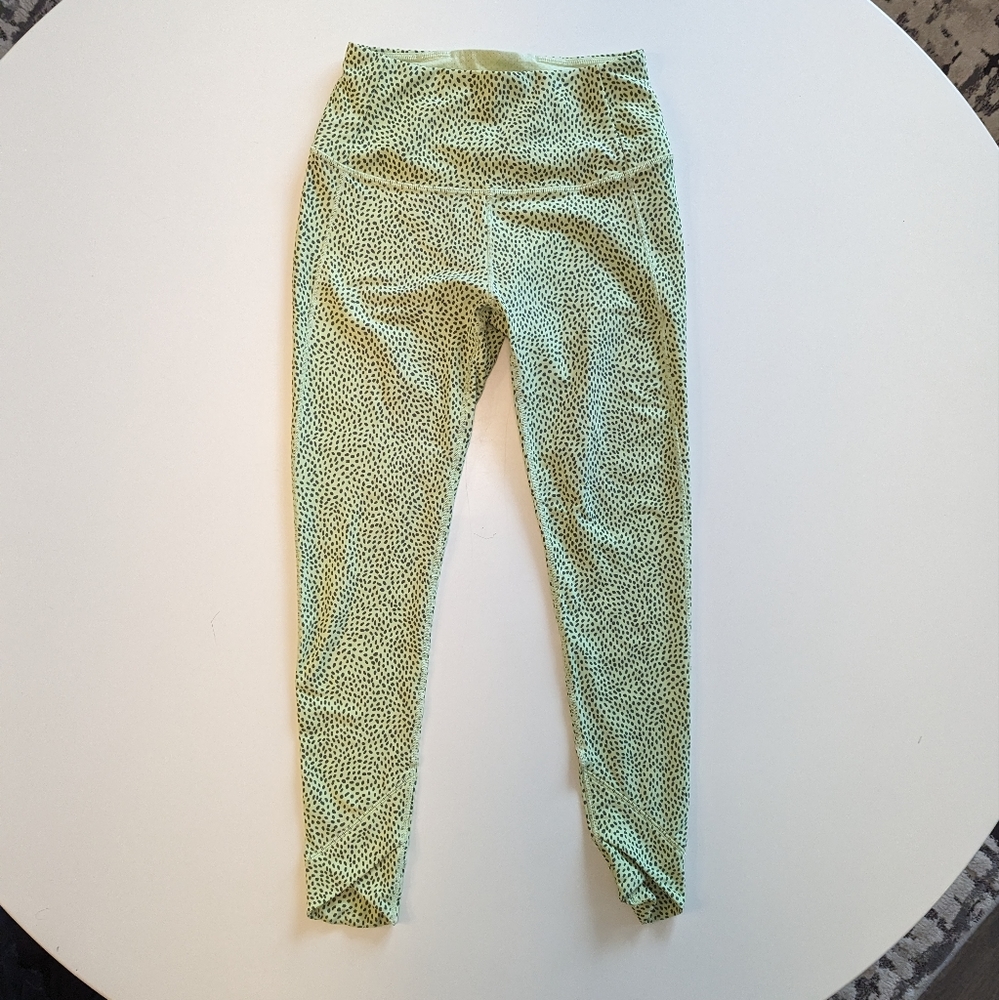 Calia Energize 7/8 Leggings in Green with Polka Dot Pattern